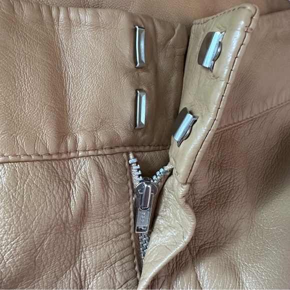 Old Navy Vintage Y2K Tan Leather Pants Size 6 - Picture 7 of 11